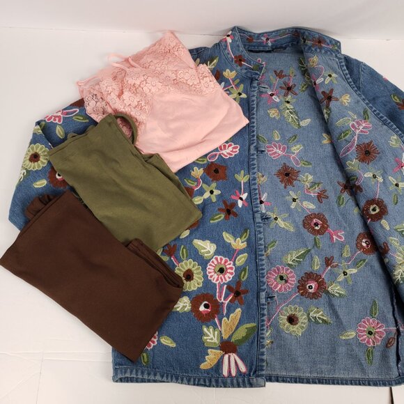 Boston Proper XS Denim Jacket Embroidered Flowers Womens Cotton Jeans Coat - Picture 7 of 15